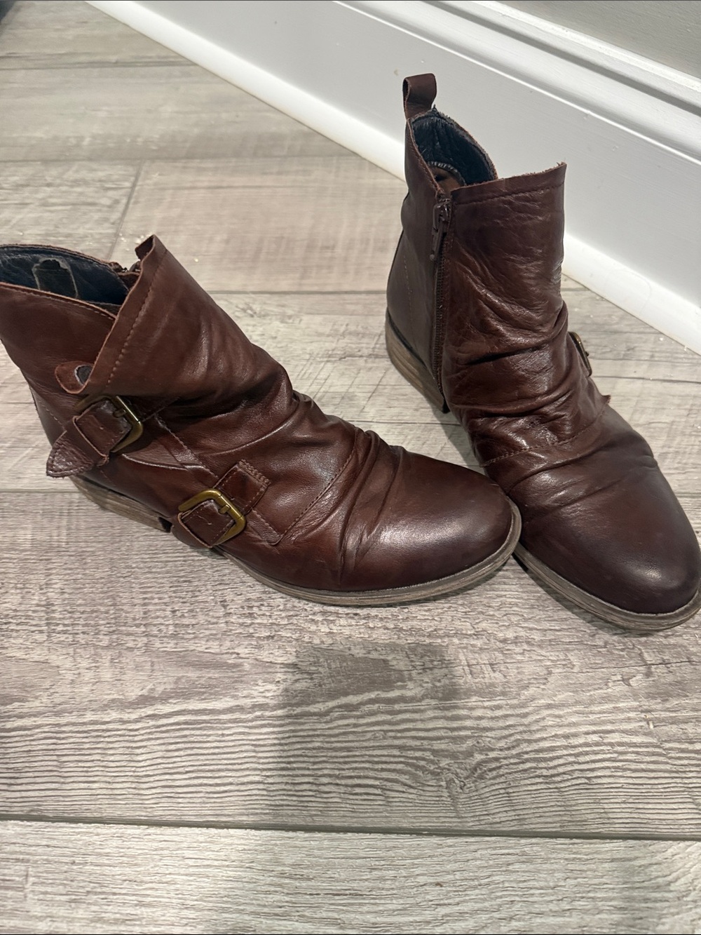 Miz Mooz Leather Buckle Ankle Boots Leslie Size 38 EU